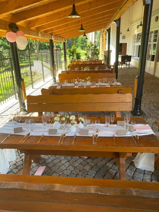 Penzion A Restaurace Belecky Mlyn Pteni エクステリア 写真
