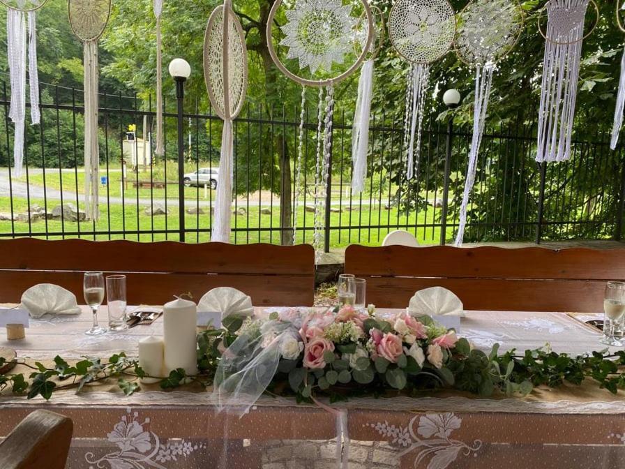 Penzion A Restaurace Belecky Mlyn Pteni エクステリア 写真